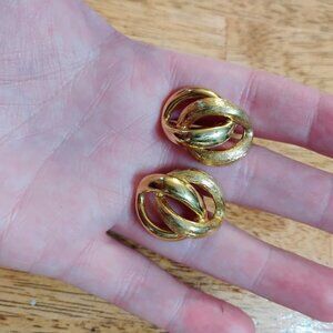 Vintage Napier screwback earrings